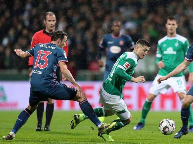 的总评让他 的总评让他